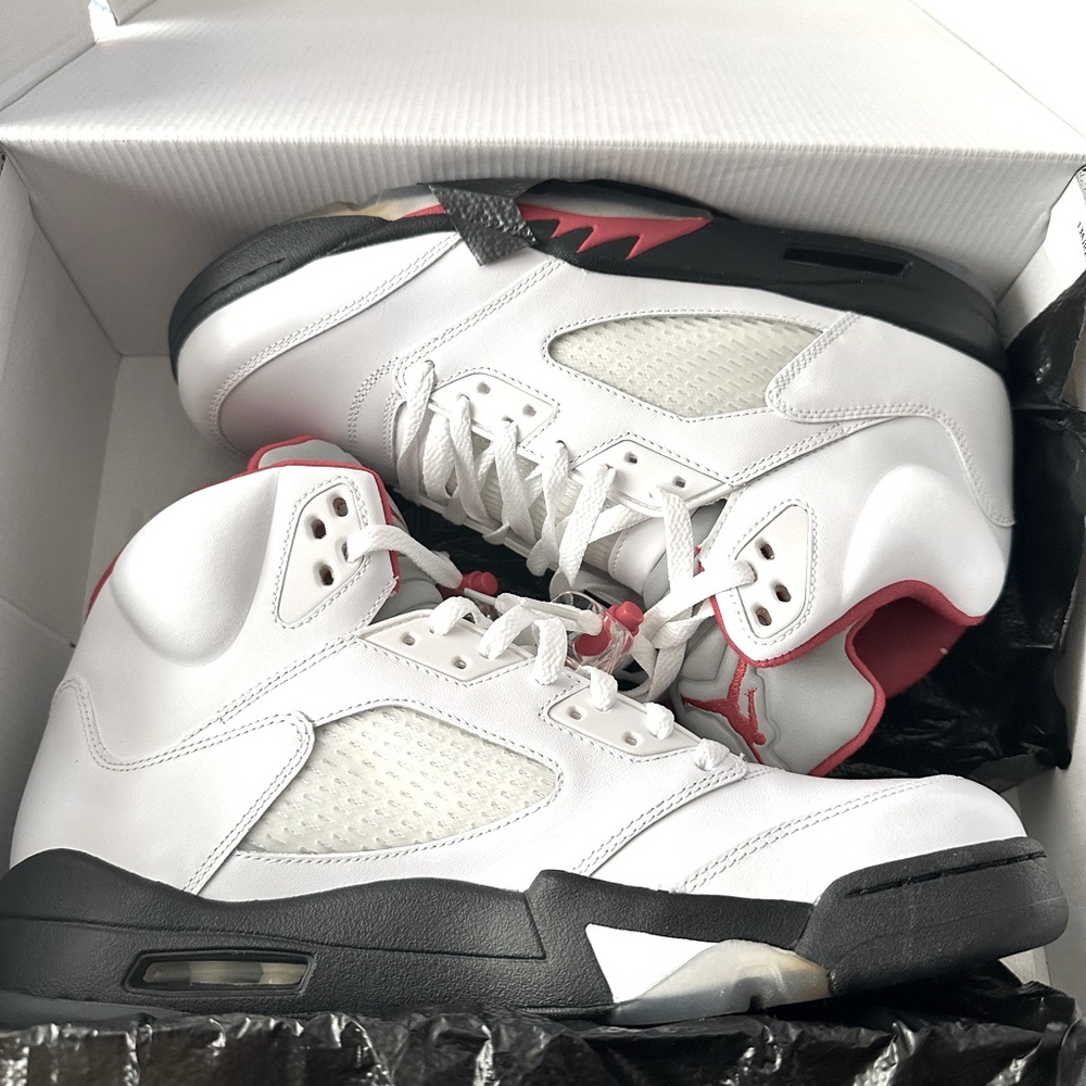 Nike Men’s Jordan 5 Retro Fire Red (2013) size 11.5
